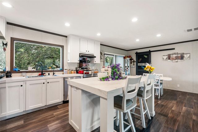 500 Dallas ST, Kingsland, TX 78639