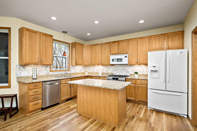 4925 Narcissus Lane N, Plymouth, MN 55446