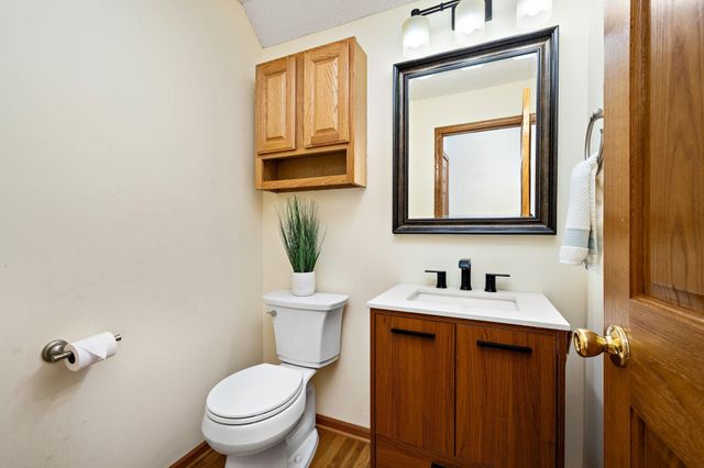 4925 Narcissus Lane N, Plymouth, MN 55446