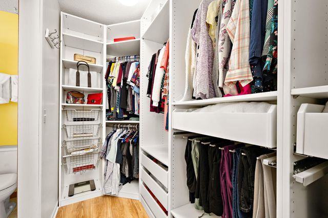 4925 Narcissus Lane N, Plymouth, MN 55446