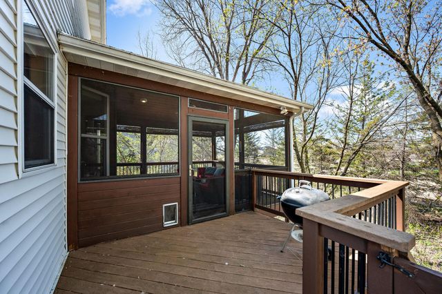 4925 Narcissus Lane N, Plymouth, MN 55446