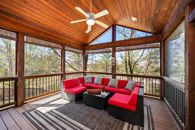 4925 Narcissus Lane N, Plymouth, MN 55446