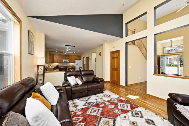 4925 Narcissus Lane N, Plymouth, MN 55446