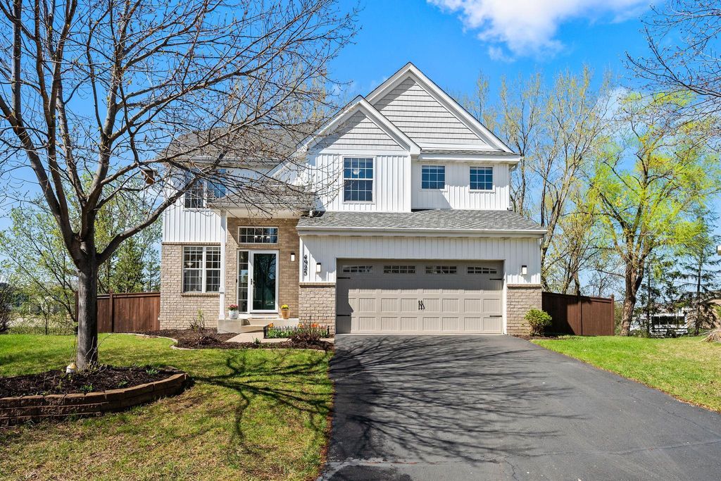 4925 Narcissus Lane N, Plymouth, MN 55446