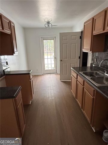 7280 Oakley Court, Union City, GA 30291
