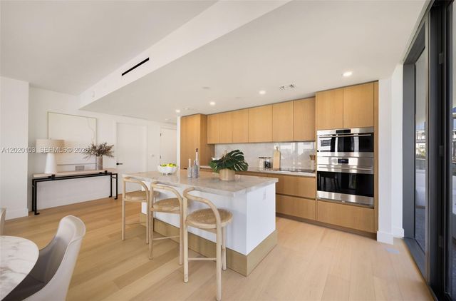 1177 Kane Concourse 404, Bay Harbor Islands, FL 33154