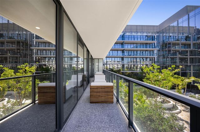 1177 Kane Concourse 404, Bay Harbor Islands, FL 33154