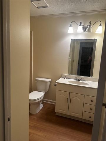 4249 S Holly Hill Ct 13, Lake Charles, LA 70605