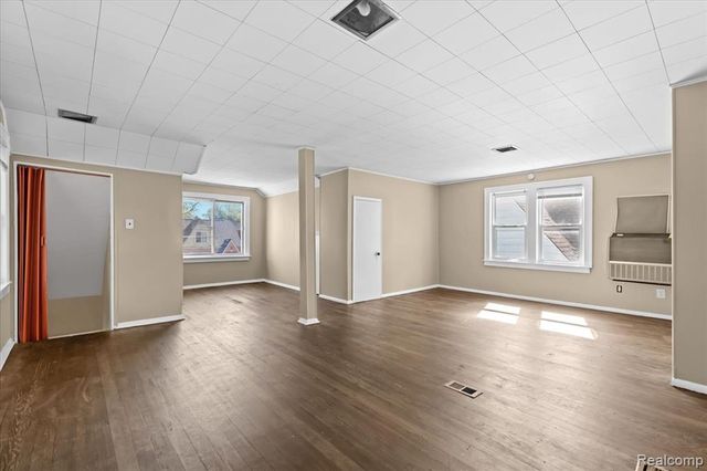 16653 Woodingham Drive, Detroit, MI 48221