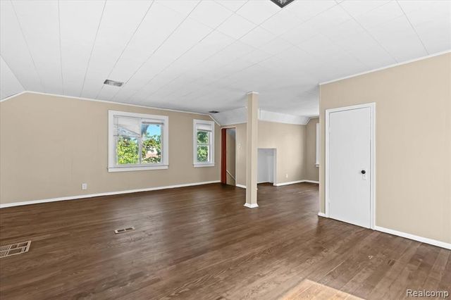 16653 Woodingham Drive, Detroit, MI 48221