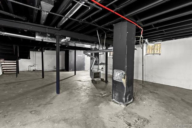 16653 Woodingham Drive, Detroit, MI 48221