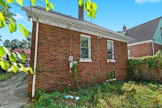 16653 Woodingham Drive, Detroit, MI 48221