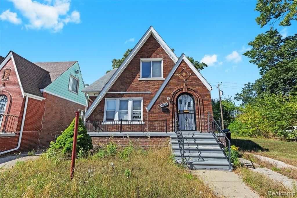16653 Woodingham Drive, Detroit, MI 48221