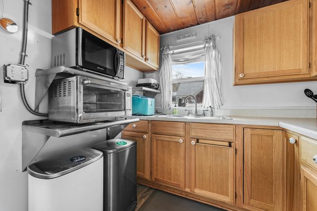 114 Taylor Avenue, Unit A, Roscommon, MI 48653