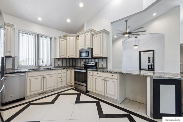 245 N 148Th Street, Lincoln, NE 68527