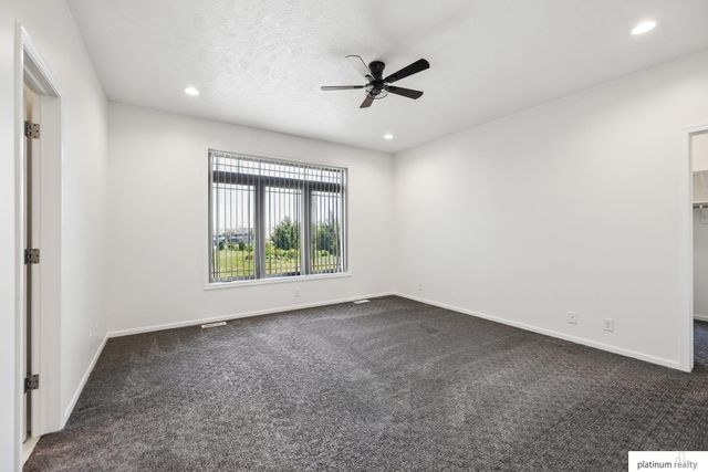 245 N 148Th Street, Lincoln, NE 68527