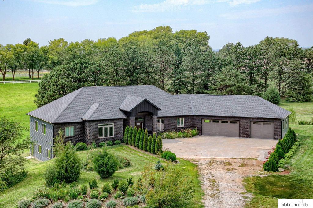 245 N 148Th Street, Lincoln, NE 68527