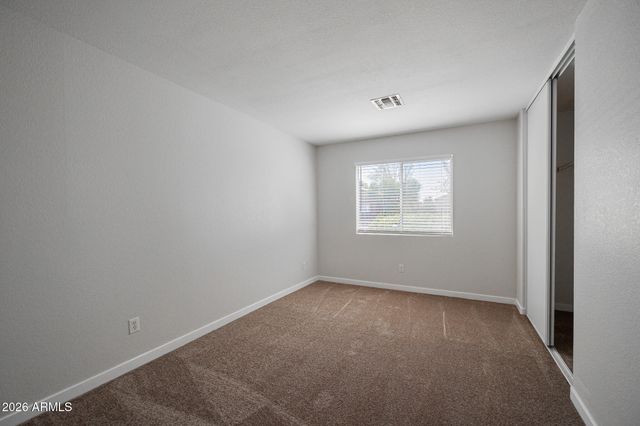 7220 W HESS Avenue, Phoenix, AZ 85043