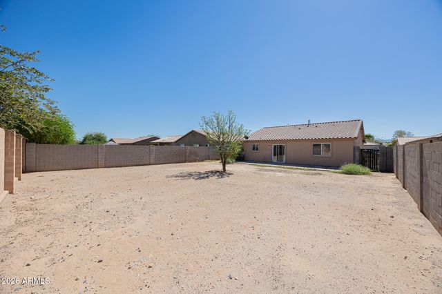 7220 W HESS Avenue, Phoenix, AZ 85043