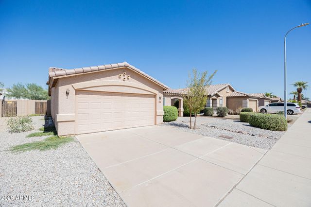 7220 W HESS Avenue, Phoenix, AZ 85043