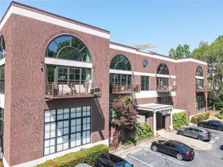 790 North NE Avenue 209, Atlanta, GA 30306