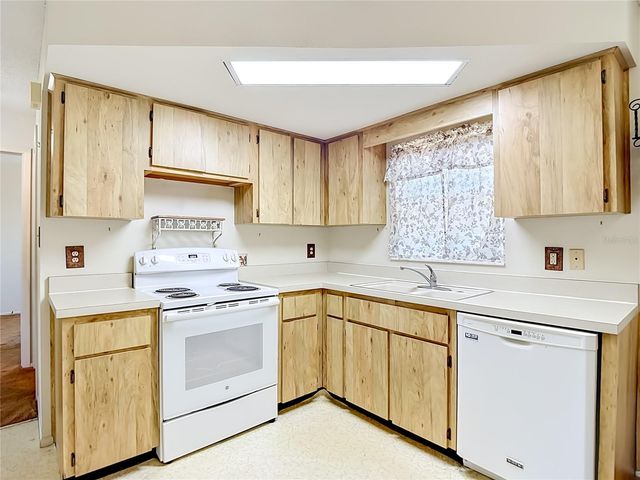 8406 LURAY DRIVE, Port Richey, FL 34668