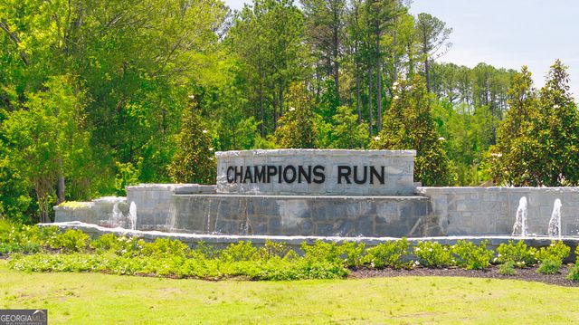 8592 SECRETARIAT Drive, Lithonia, GA 30058