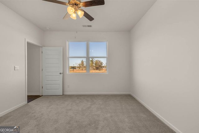 8592 SECRETARIAT Drive, Lithonia, GA 30058