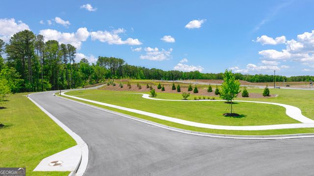 8592 SECRETARIAT Drive, Lithonia, GA 30058