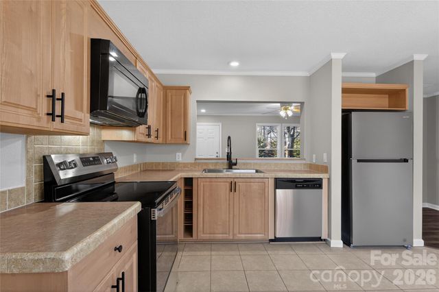 1452 Edisons Bright Way, Newton, NC 28658