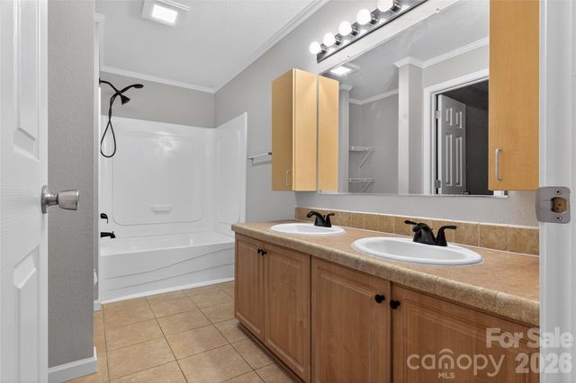 1452 Edisons Bright Way, Newton, NC 28658