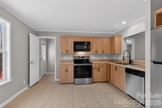 1452 Edisons Bright Way, Newton, NC 28658