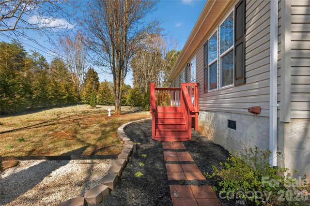 1452 Edisons Bright Way, Newton, NC 28658