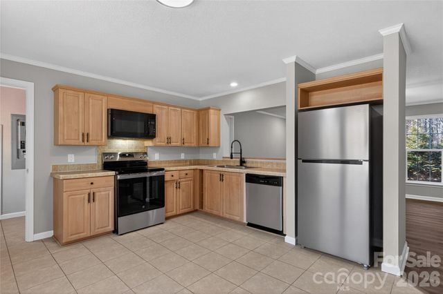 1452 Edisons Bright Way, Newton, NC 28658