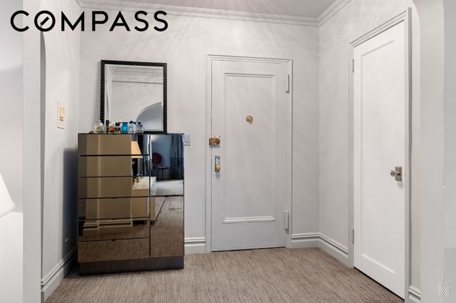 2540 31st Ave Apt 6F, New York City, NY 11106