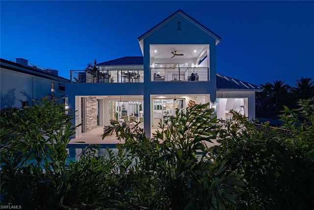 1380 Pelican AVE, Naples, FL 34102