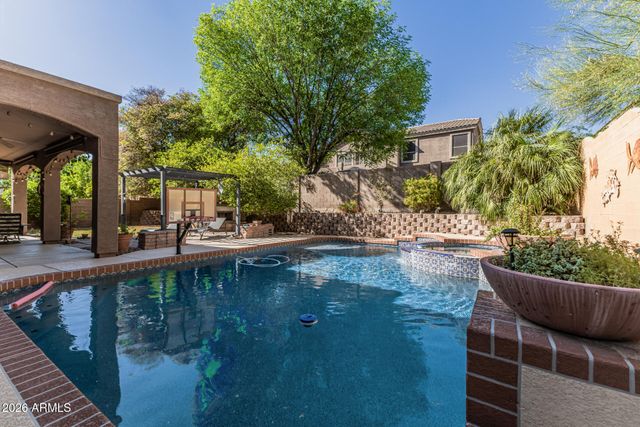 7046 W COTTONTAIL Lane, Peoria, AZ 85383