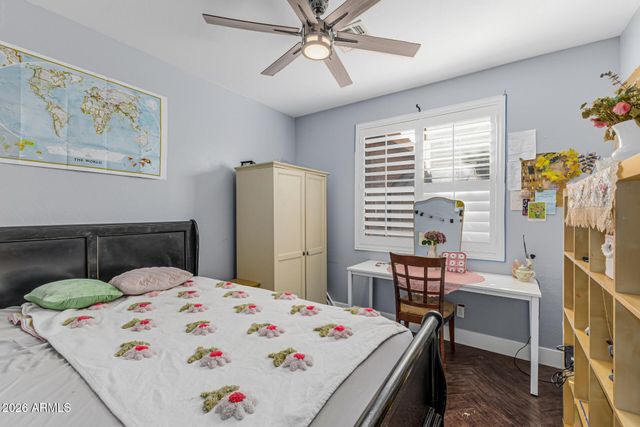 7046 W COTTONTAIL Lane, Peoria, AZ 85383