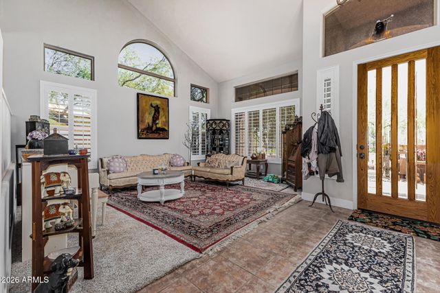 7046 W COTTONTAIL Lane, Peoria, AZ 85383