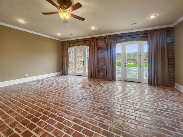 21340 Stone Bridge Ct, Denham Springs, LA 70726