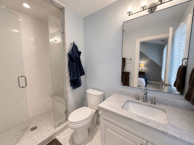 2250 Telegraph Road, Bannockburn, IL 60015