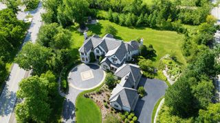 2250 Telegraph Road, Bannockburn, IL 60015