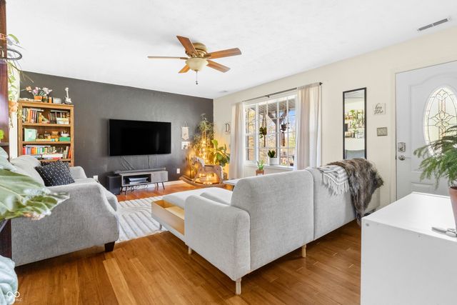 6455 W Todd Court, North Vernon, IN 47265