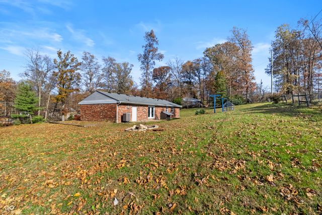 6455 W Todd Court, North Vernon, IN 47265