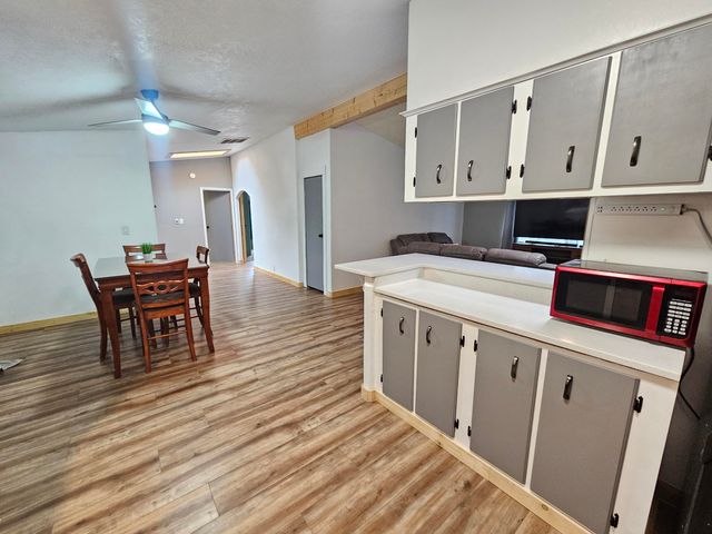 8404 Brook Street NE, Albuquerque, NM 87113