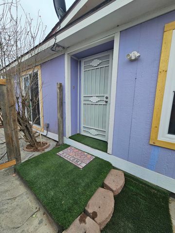 8404 Brook Street NE, Albuquerque, NM 87113