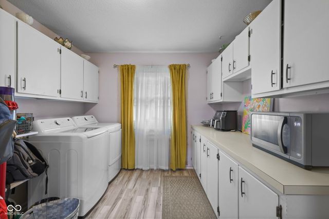 9114 Grinnell Street, Indianapolis, IN 46268