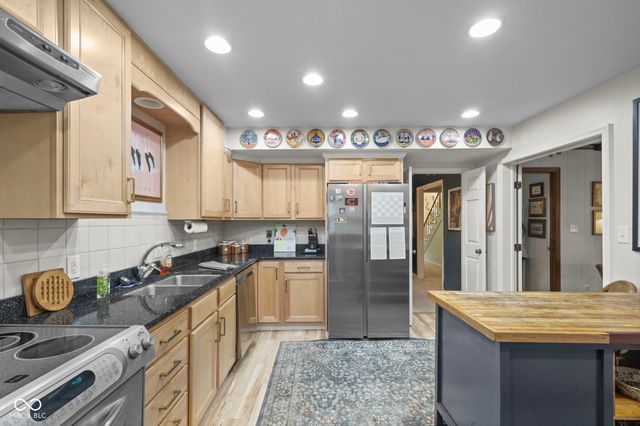 9114 Grinnell Street, Indianapolis, IN 46268