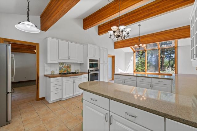 19850 Skyline Boulevard, Los Gatos, CA 95033