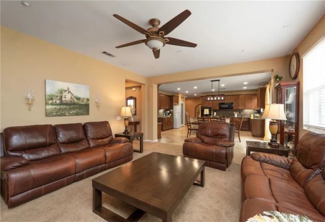 15104 Whitegate, Fontana, CA 92336